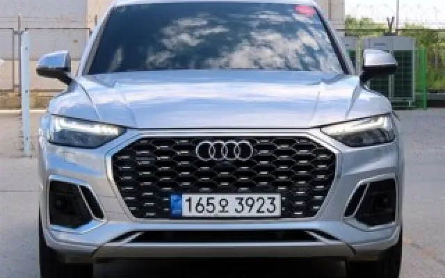 수원경차중고 Q5 (FY) 45 TFSI 콰트로 프리미엄 스포트백 매물 사진 3 - 2022/06 76,314km