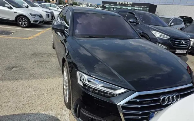 수원경차중고 A8 (D5) 55 TFSI 콰트로 LWB 매물 사진 14 - 2022/07 87,368km